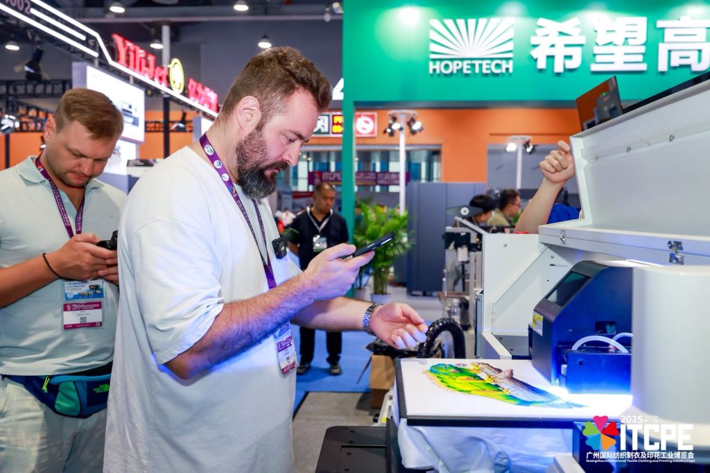 Phần mềm thiết kế trang phục CAD